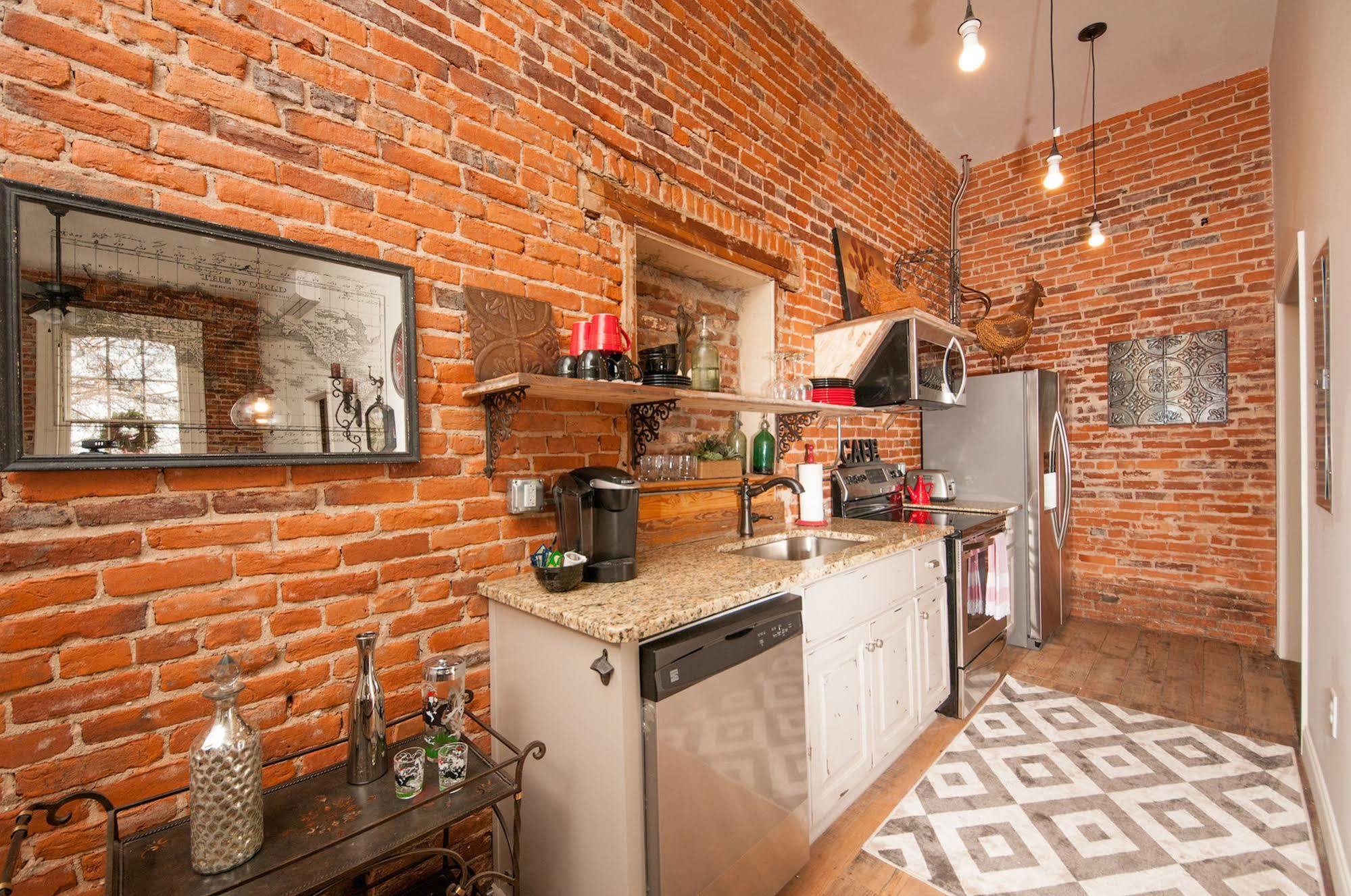 Soho Lofts (Adults Only) Hotell Milledgeville Exteriör bild